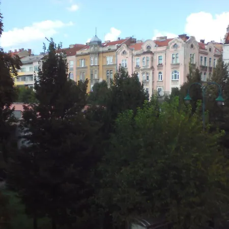 Boutique Guest House Empl 74 *